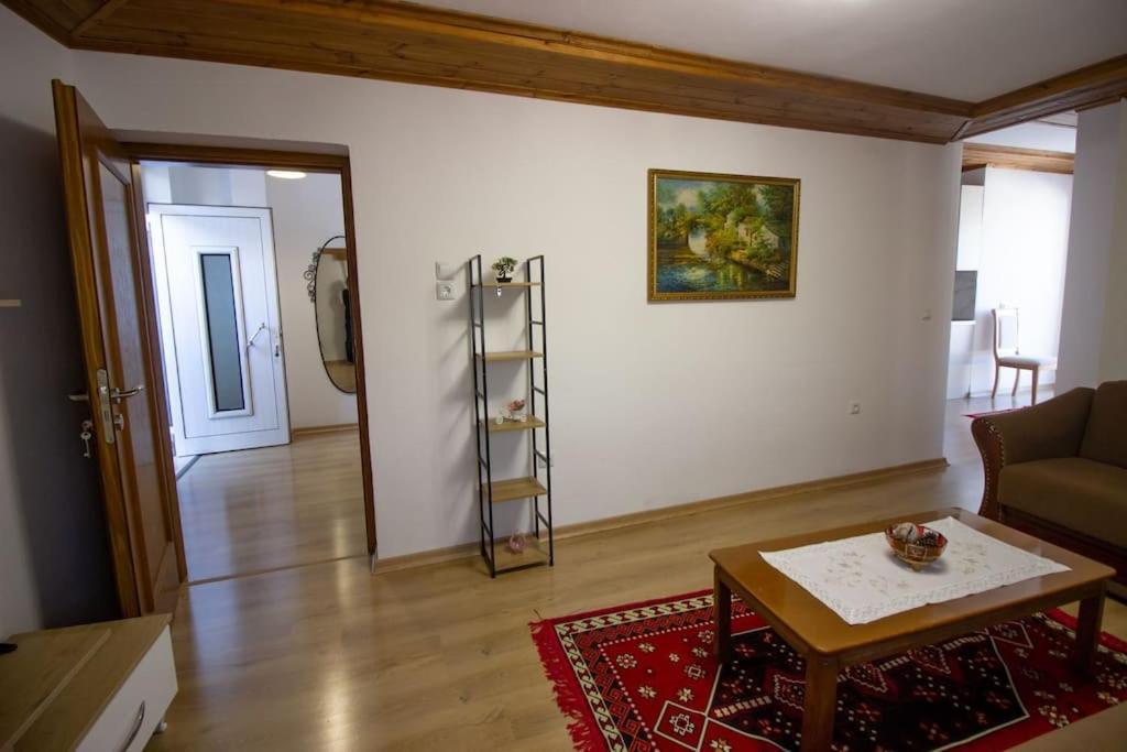 Emblematic House 3 Apartment Gjirokaster Exterior photo