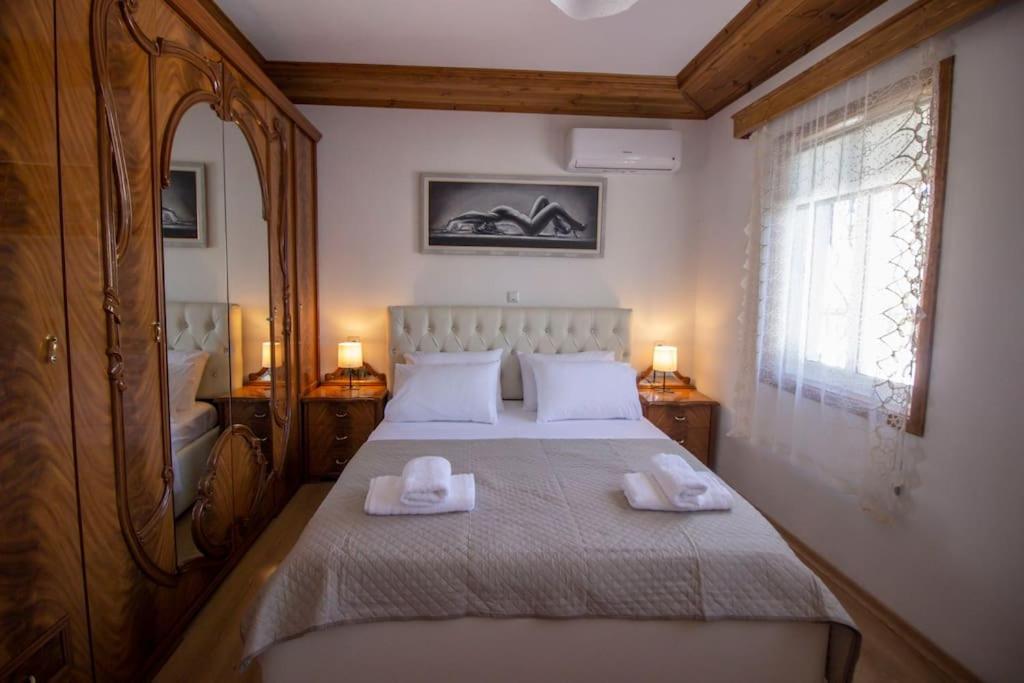 Emblematic House 3 Apartment Gjirokaster Exterior photo